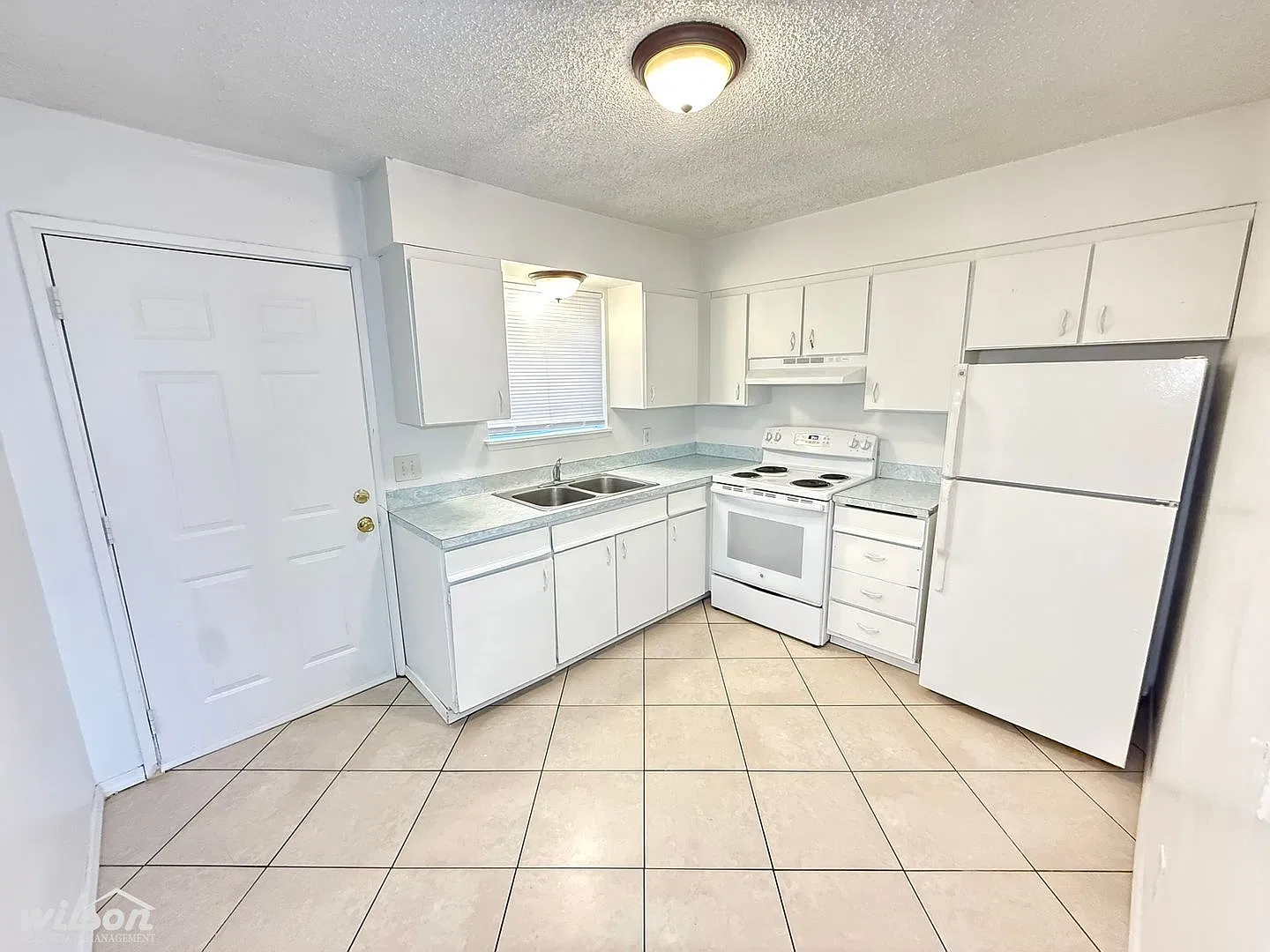 306 W Pierce St — Photo 4
