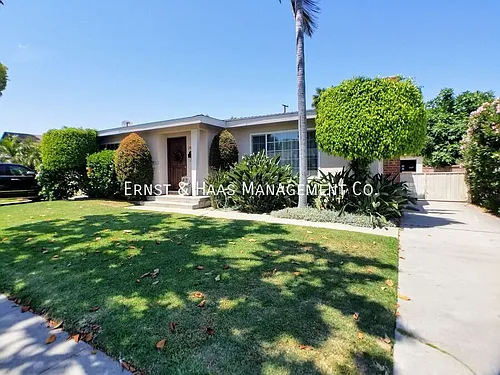 7619 Suva St Photo 1