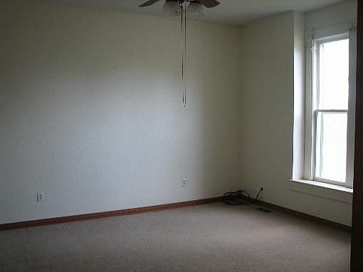 2nd image of 309 E Osage St