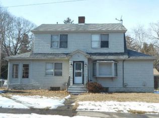 49 Selden St, Willimantic, CT 06226