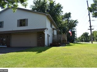 11898 Tulip St NW, Coon Rapids, MN 55433