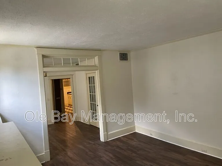 7 S Monterey St #1 — Photo 2