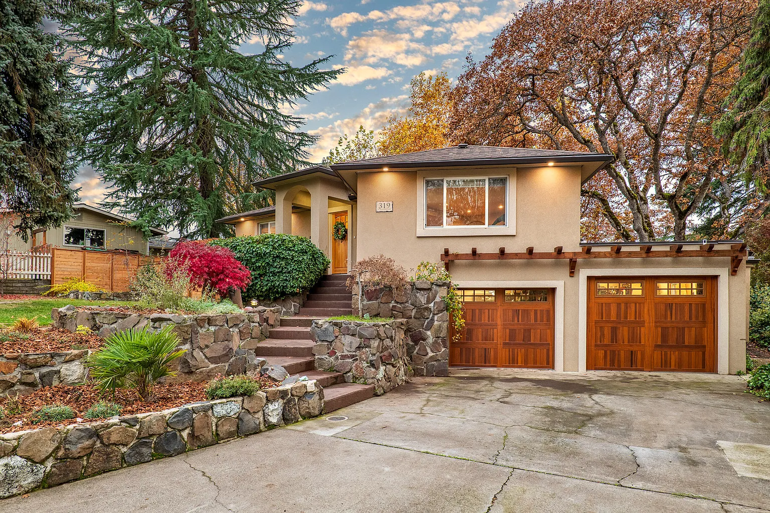 319 N Berkeley Way photo 1