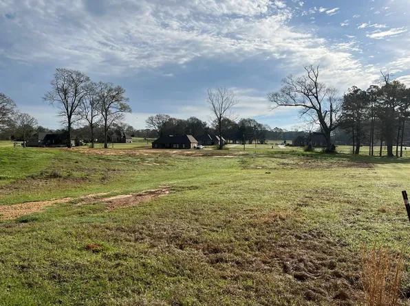 0 NW Chantilly Dr, Summit, MS 39666