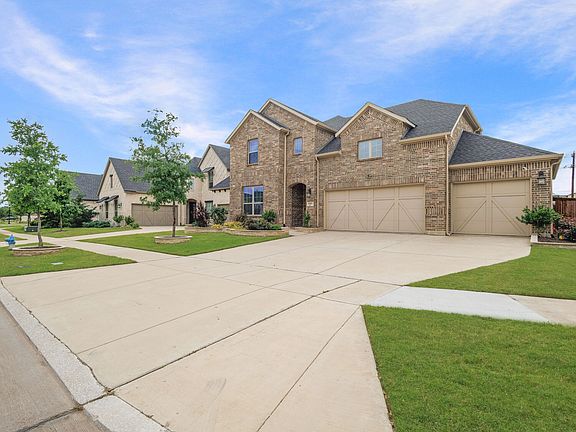 2nd image of 16465 Sedgemoor Dr