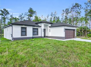 1103 E 14th St, Lehigh Acres, FL 33972