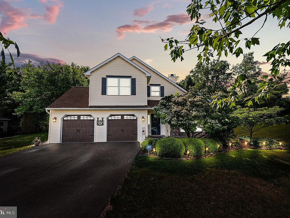 1st image of 309 Cameron Dr