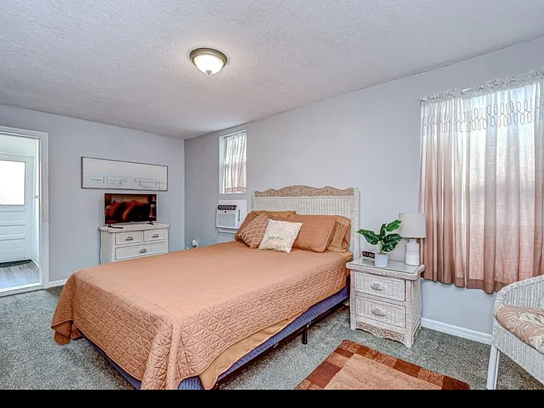 5437 Delette Ave S — Photo 8
