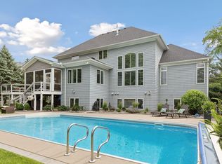 8794 Springwood Alcove, Woodbury, MN 55125