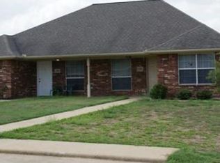 2816 Hard Rock Cir, Bryan, TX 77807