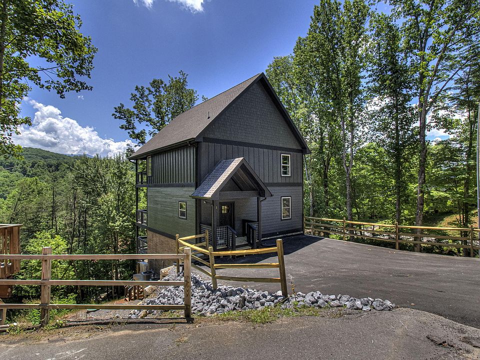 1st image of 1018 Mountain View Dr #180B