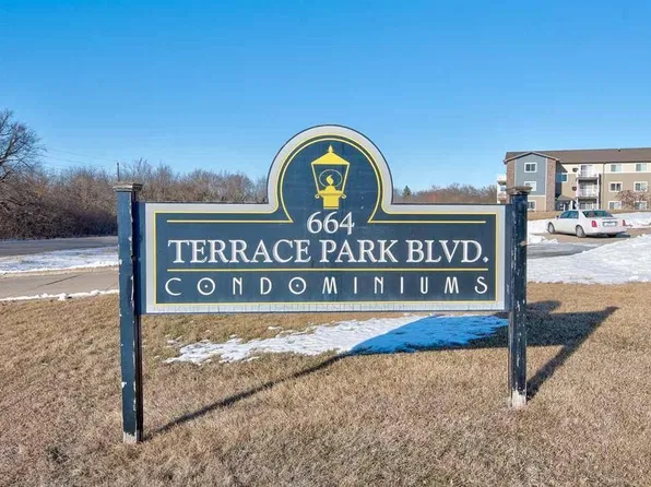 664 Terrace Park Blvd APT 26, Milford, IA 51351