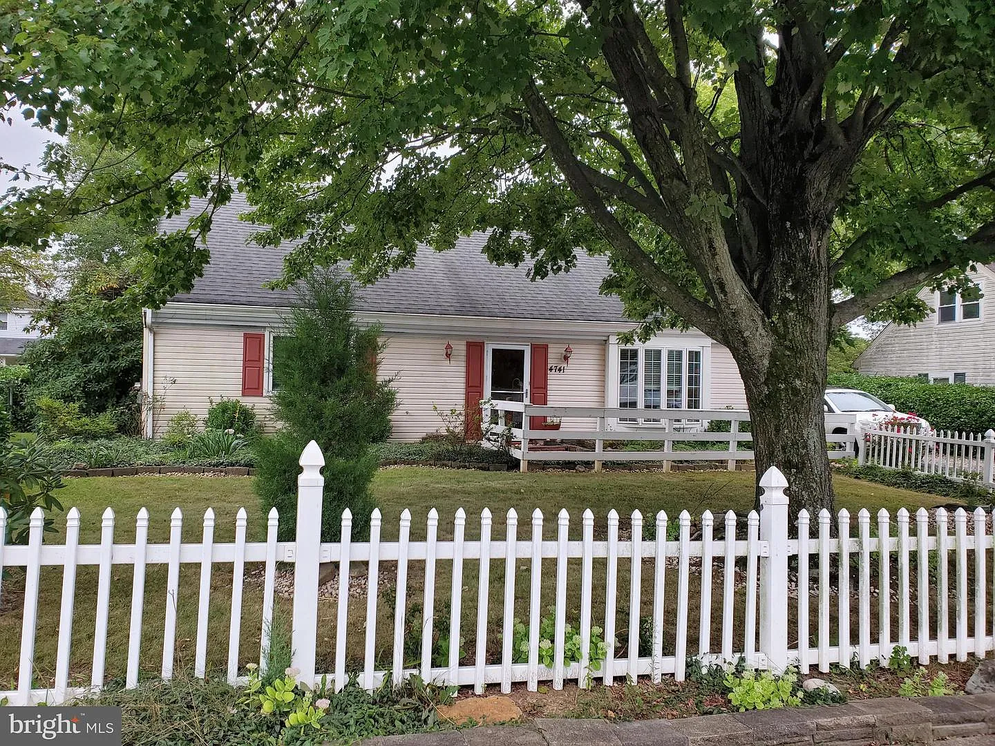4741 Hulmeville Rd photo 1