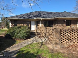 7213 Ridgefield Ct, Sanford, NC 27332
