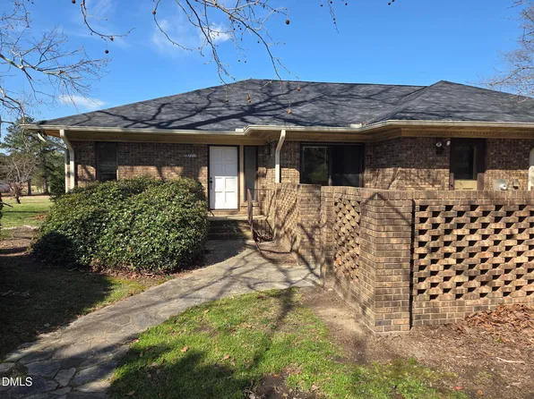 7213 Ridgefield Ct, Sanford, NC 27332