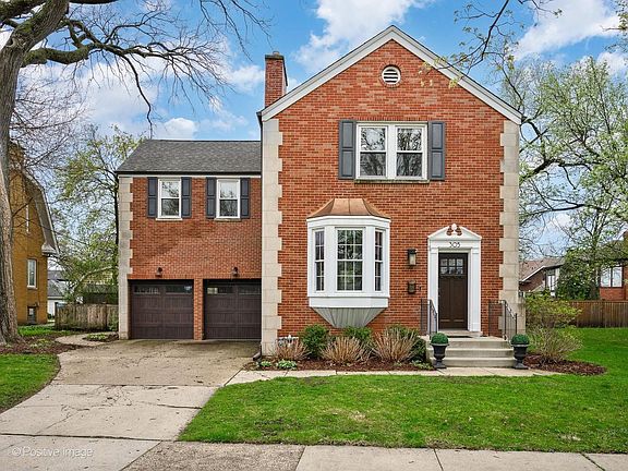 2nd image of 305 Maplewood Rd