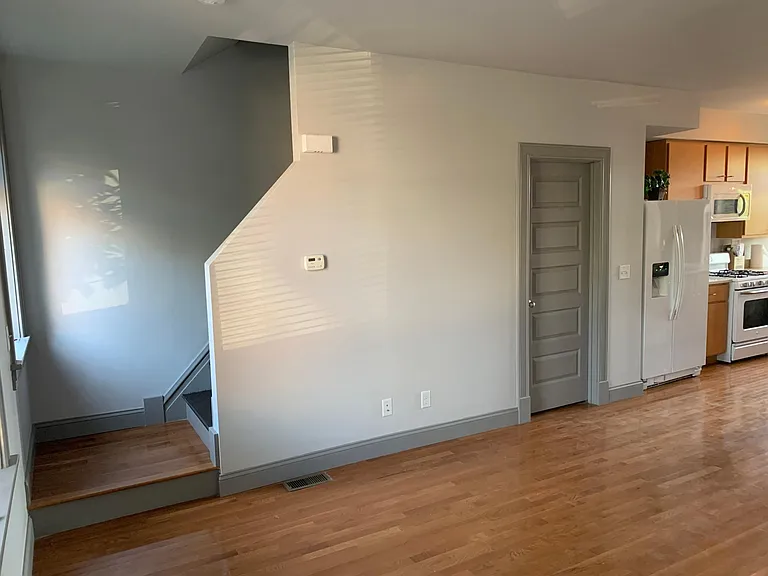 4218 Gibson Ave — Photo 5