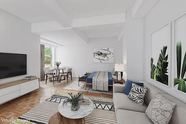 Sold by Compass | media 1