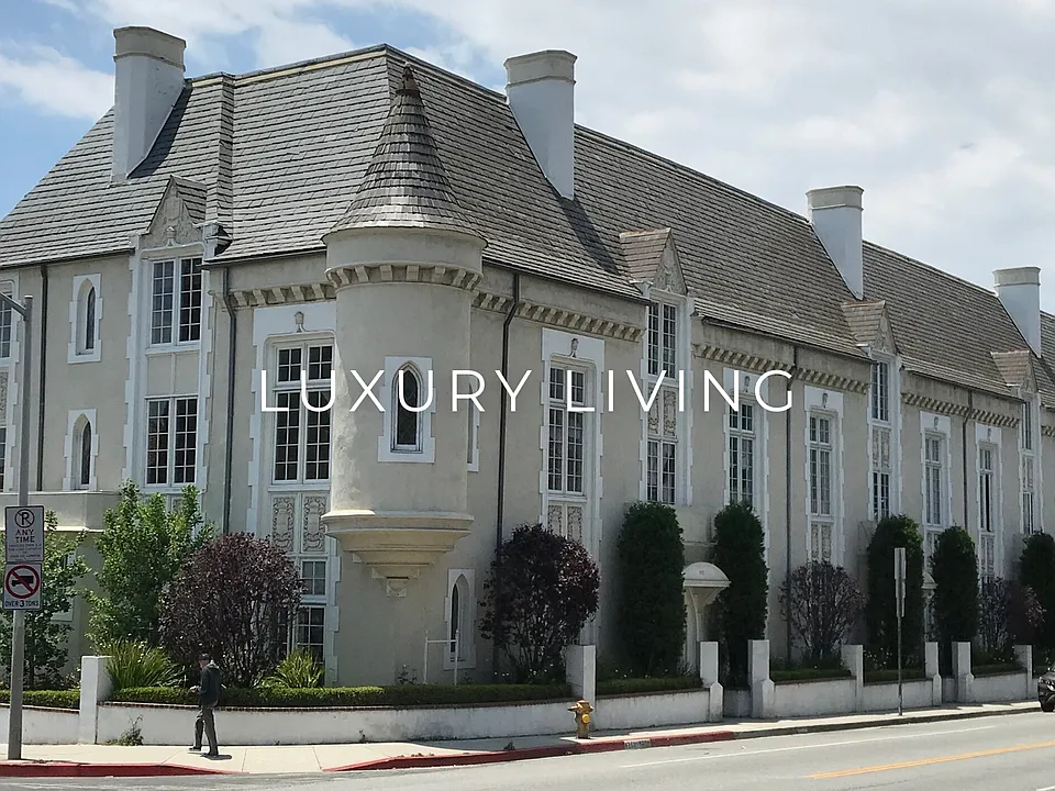 Four Gables Apartments