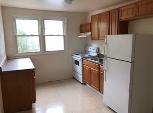 166 Winnikee Ave APT 3, Poughkeepsie, NY 12601