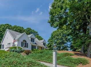 43 Fellows Rd, Ipswich, MA 01938