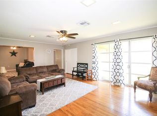 426 Croom Dr, Wharton, TX 77488