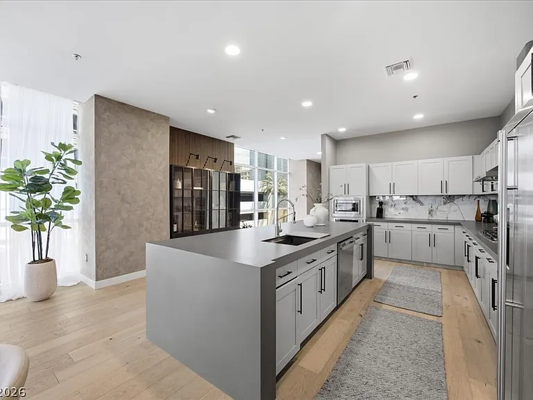 4575 Dean Martin Dr #307 — Photo 6