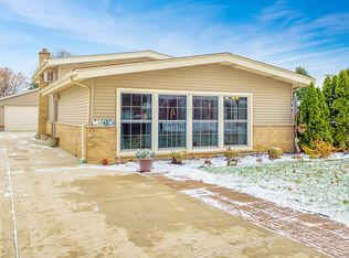 769 N Indiana St, Elmhurst, IL 60126