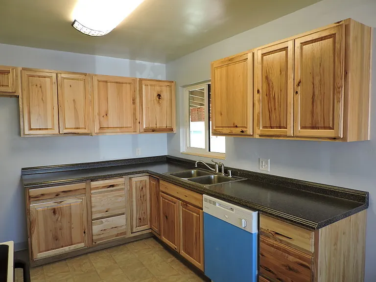 1095 Cordone Ave — Photo 5