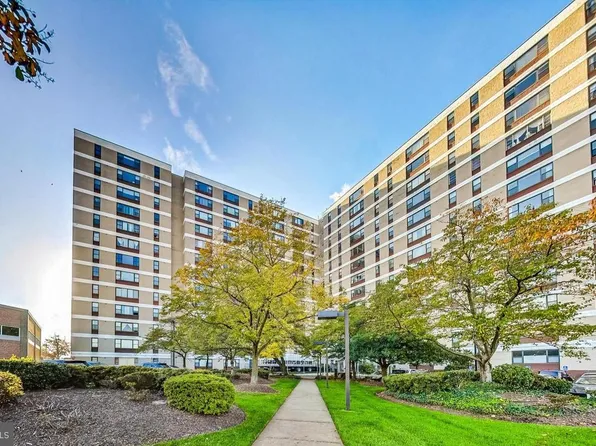 4600 Duke St APT 1123, Alexandria, VA 22304