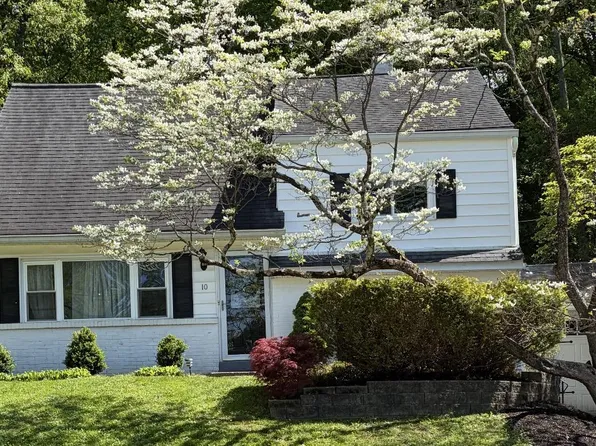10 Jacqueline Dr, Paoli, PA 19301