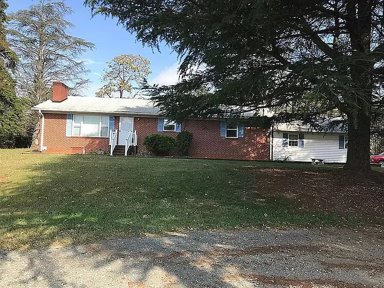 5635 Sandhill Dr — Photo 8
