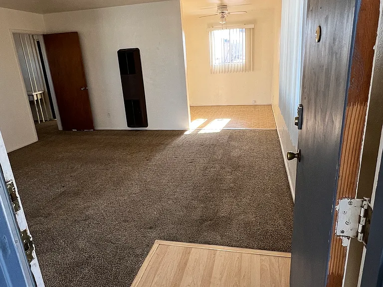 4425 N 8th Ave #8 — Photo 8