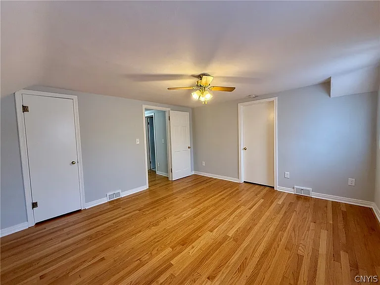 223 Cleveland Blvd — Photo 41