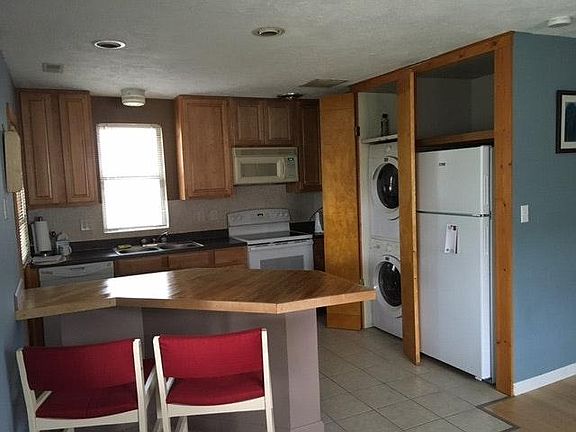 2nd image of 408 N Roosevelt St