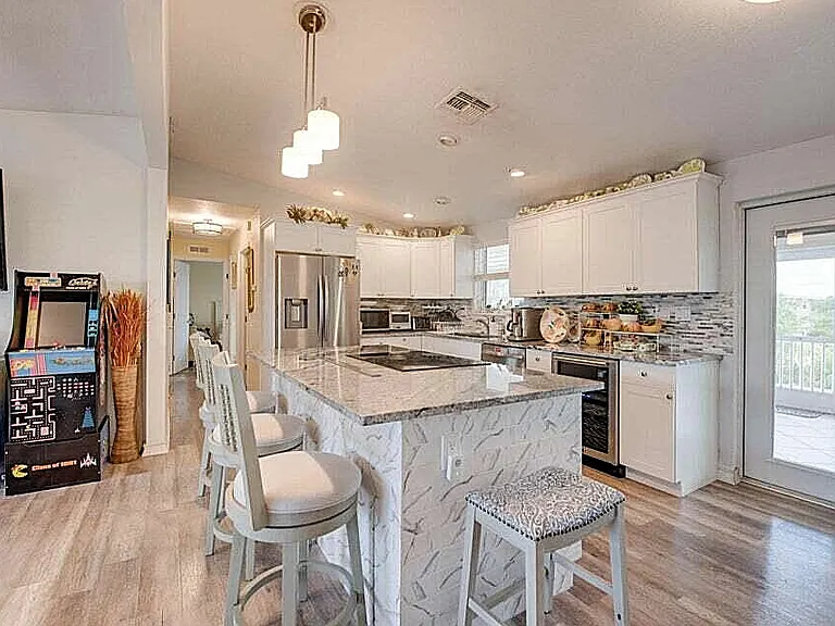 27376 Tobago Ln — Photo 5