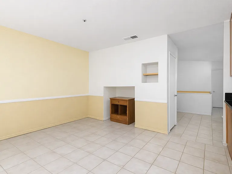 1768 Promenade Cir — Photo 10