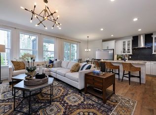 956 Haybeck Ln, Apex, NC 27523