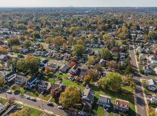 306 Krewson Ter, Willow Grove, PA 19090