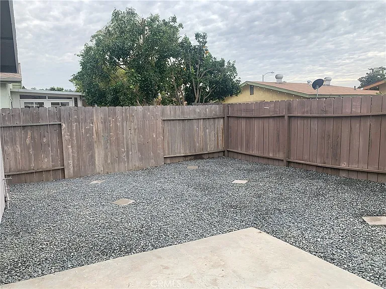 133 Francesca Dr — Photo 16