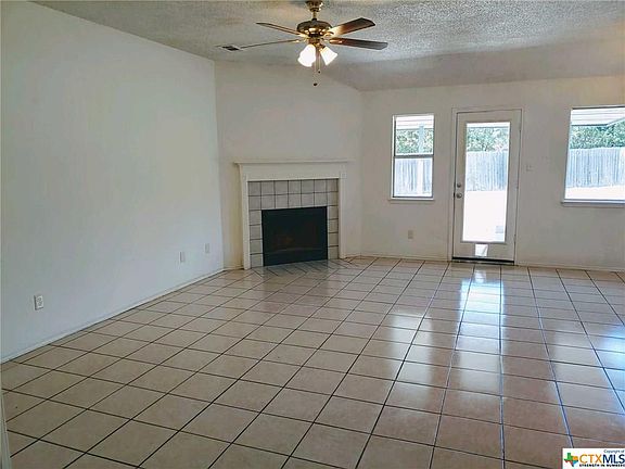 2nd image of 4915 Teal Dr