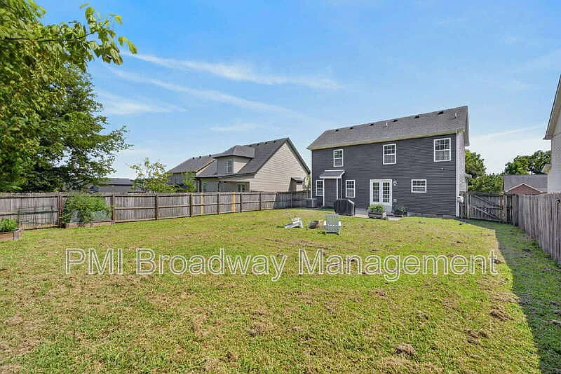 3 bed, 2.5 bath, 1574 sqft, $1,950 — Photo 3