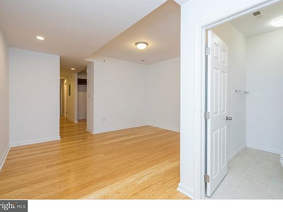 5th image of 1206 W Allegheny Ave #2
