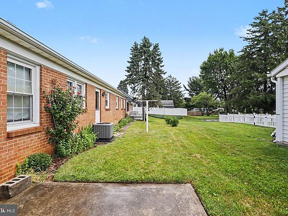 4th image of 113 Grant Dr