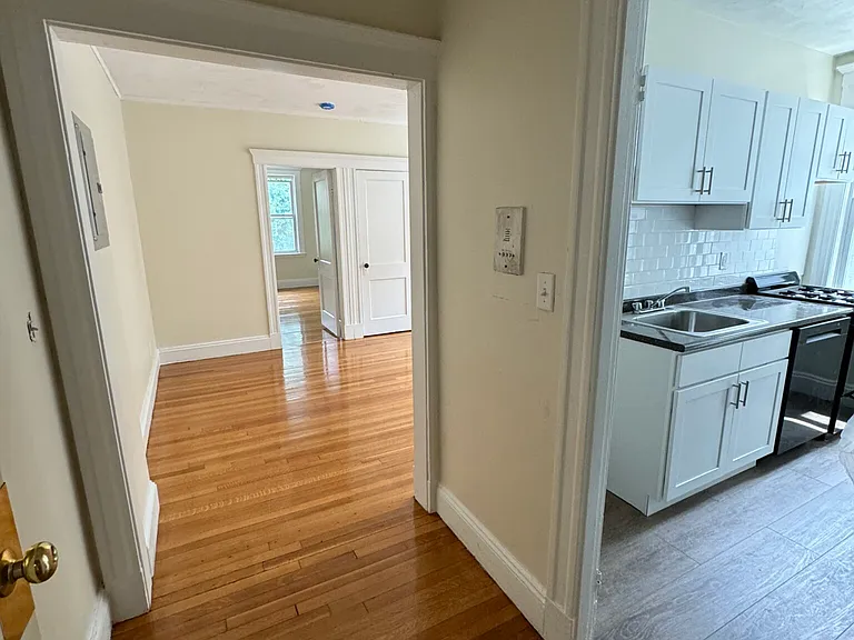 1634 Commonwealth Ave #25 — Photo 5