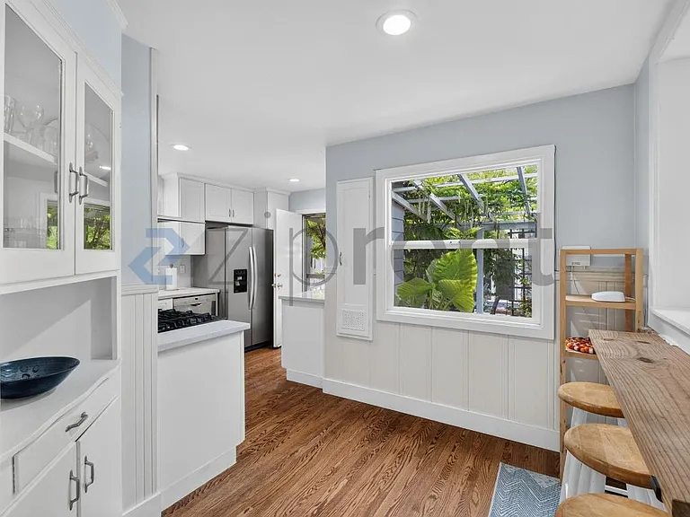 2039 Montecito Ave — Photo 13