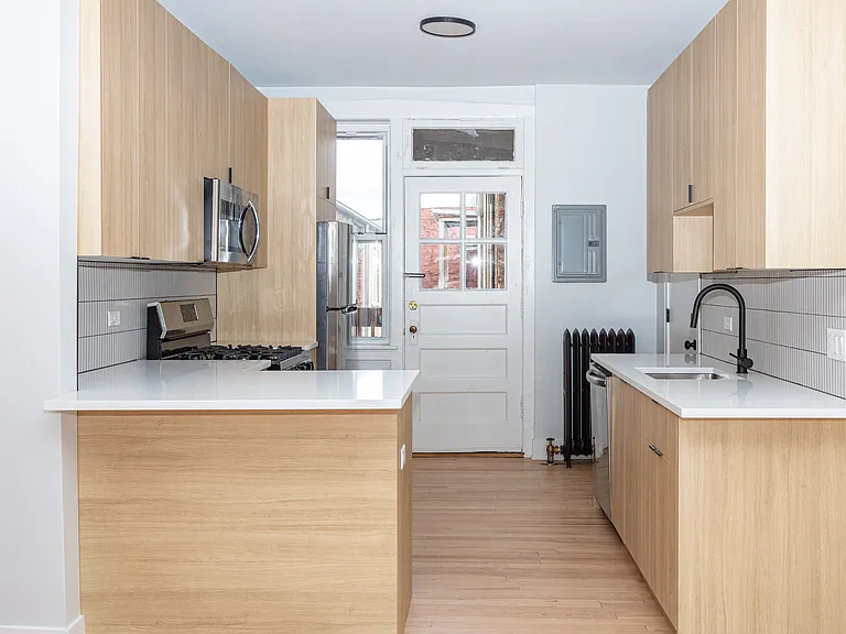 4117 W Belle Plaine Ave #1N — Photo 3