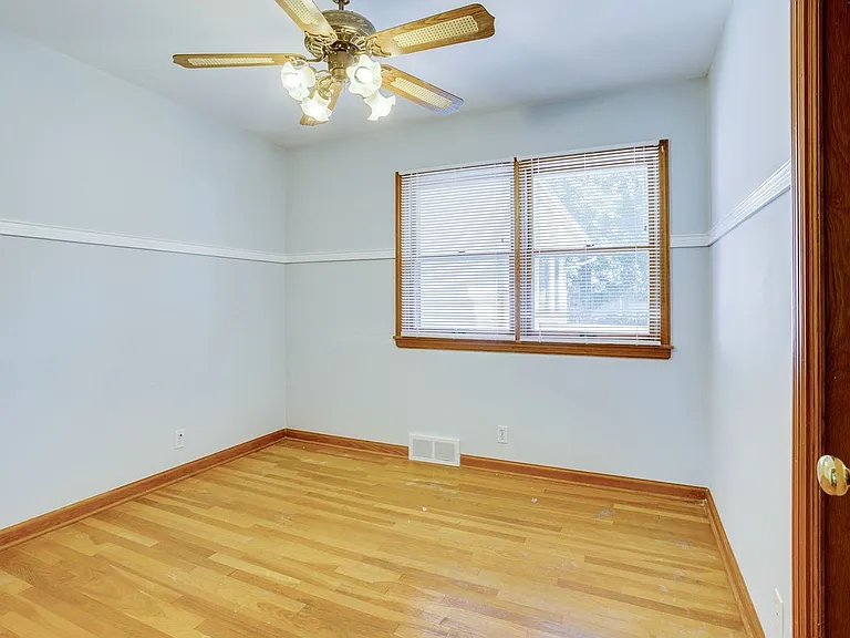 2110 Boudreau Dr — Photo 10