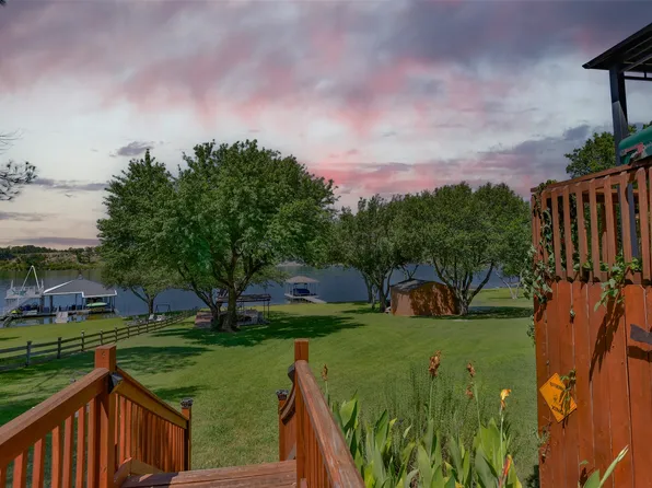 41 Thompson Rd, Gainesville, TX 76240