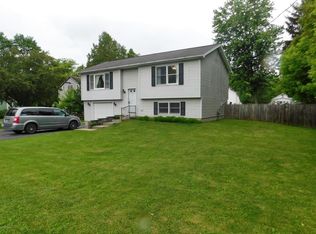 8 Park Ave, Queensbury, NY 12804